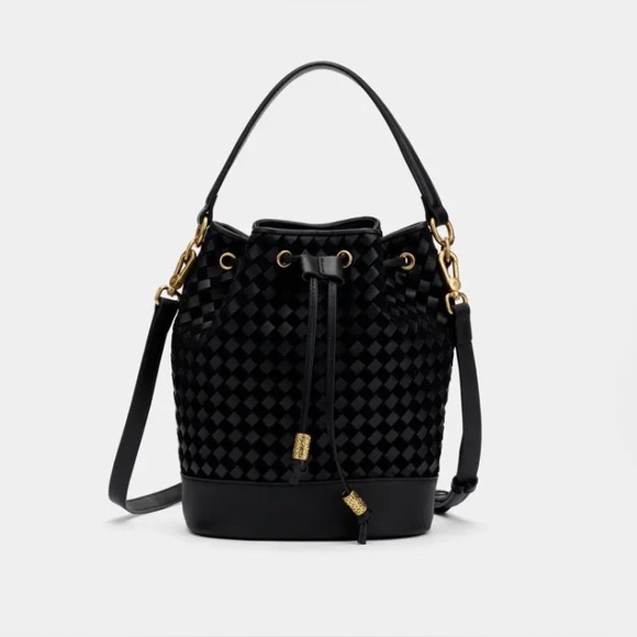 Marc Nolan Handbags - Marc Nolan bucket bag new